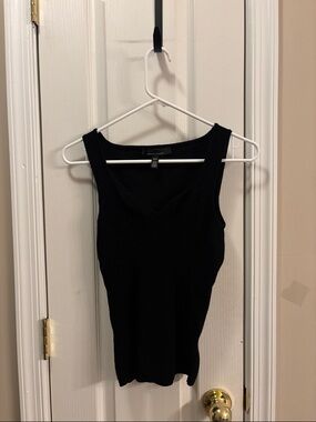 White House Black Market Black Ribbed sweater Tank size XXS